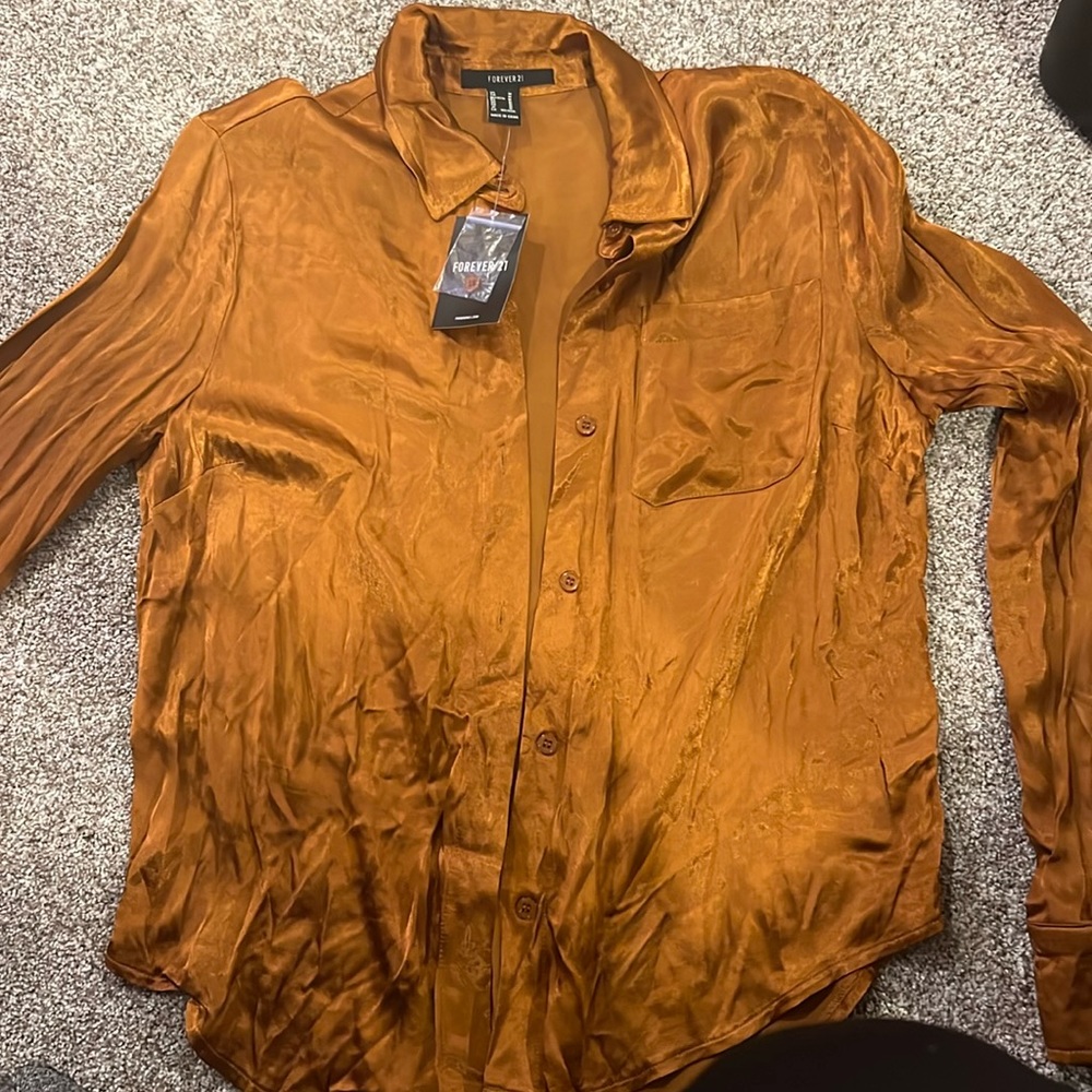 Forever 21 button down shirt size medium